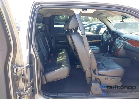 2009 Chevrolet Silverado 1500 Ltz from USA, damaged, VIN 1GCEC39J69Z174643